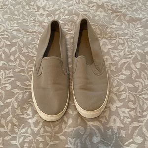 Size 8 Old Navy Gray Slip On Shoes